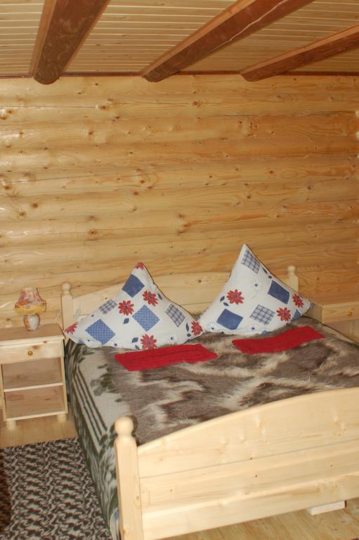 Smerekova Hata Hotel Ясиня Екстериор снимка